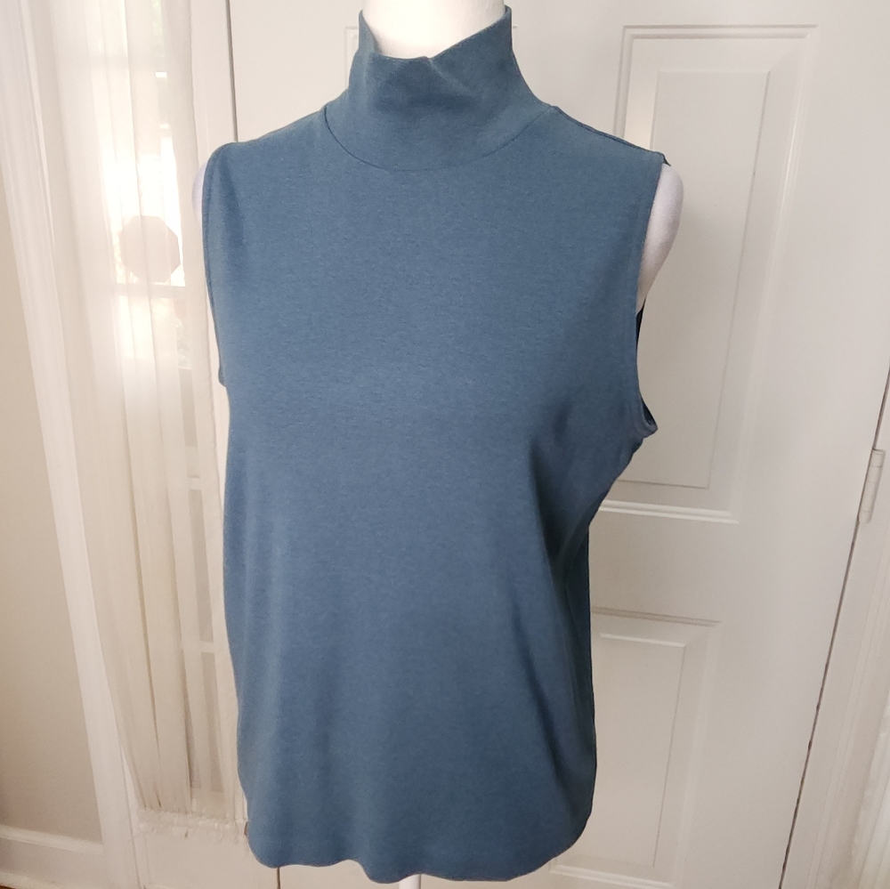 Lands End Light Weight Sleeveless Turtleneck Size Small